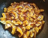 ટોપરાની ચીકકી (Coconut Chikki Recipe In Gujarati) રેસીપી સ્ટેપ3ફોટો