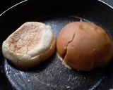 Foto del paso 3 de la receta: Sándwich🍆🥪 con salsa de ajo🌰
