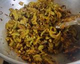 A picture of step 4 of Spiny gourd fry.