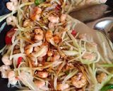 Foto langkah ke 4 dari resep Tumis Pepaya Muda Udang.