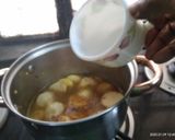 A picture of step 2 of White Radish Curry.