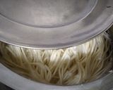 A picture of step 1 of Vegetable Hakka Noodles.