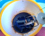 Foto langkah ke 2 dari resep Dalgona Coffee no mixer.
