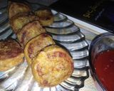 A picture of step 7 of Pinwheel samosay.