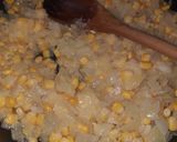 Foto del paso 2 de la receta: Pascualina de choclo, cebolla, salsa blanca y queso