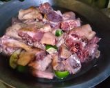Foto langkah ke 1 dari resep Lodho Bebek Pedas.