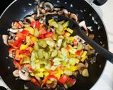 Lasagne z indykiem i warzywami krok przepisu 2 zdjęcie