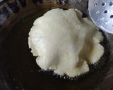 A picture of step 8 of Rawa sooji Bhature.