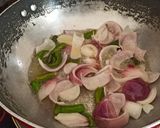 चायनीज चिली अंडा (chili anda recipe in marathi) रेसिपी स्टेप 1 फोटो 