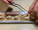 Foto del paso 2 de la receta: Tosta crujiente con ensaladilla, caballa y piparra
