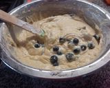 Foto del paso 3 de la receta: Bundt Cake de arándanos y limón