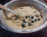 Foto del paso 3 de la receta: Bundt Cake de arándanos y limón