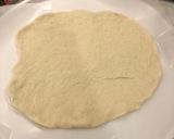 Hình bước làm 9 của món Pizza của anh xã (có video trong bước làm)