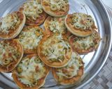 صورة لخطوة 4 من وصفة ميني بيتزا بالدجاج🍕🍗