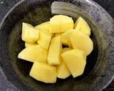 Hình bước làm 1 của món Bánh mochi khoai tây phô mai Hokkaido (phiên bản ngọt)