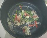 Foto langkah ke 3 dari resep Nasi goreng daun jeruk.