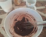 Foto del paso 1 de la receta: Torta de cocoa y yogur con canela, frutos secos
