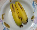 A picture of step 3 of Date and banana shake.