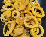 Foto langkah ke 4 dari resep Onion ring (Bawang Bombay) Tepung Sajiku/Kobe Simple 👩‍🍳.