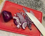 Foto del paso 1 de la receta: Cebollas encurtidas 🧅