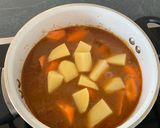 Hình bước làm 5 của món Bò hầm kiểu Hungary