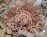 A picture of step 4 of Seafood soup with XO sauce.