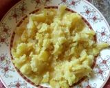 A picture of step 1 of Aloo Chokha.
