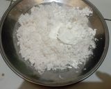 Foto langkah ke 1 dari resep Putu ayu merah putih.