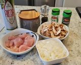 Foto del paso 6 de la receta: Pollo con tomate y setas