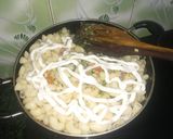 A picture of step 5 of White veg macroni.