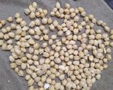 A picture of step 1 of Crunchy Chickpeas.