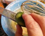 Foto del passaggio 2 della ricetta Torta di carote e mandorle al profumo di limone