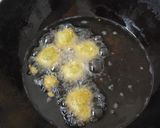 A picture of step 4 of Mix dal pakoda.