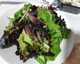 Foto del paso 1 de la receta: Ensalada de salmón a la plancha