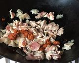 รูปขั้นตอนการทำที่ 3 ของ หมูป่าผัดพริกแกง