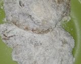 Foto langkah ke 4 dari resep Steak ayam "chicken steak mushrooms sauce homemade".