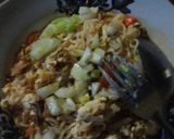 Foto langkah ke 7 dari resep mie tik tik ala bunda petra.