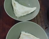 Foto langkah ke 6 dari resep Segi Tiga Roti Tawar Kari.