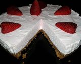 Foto del passaggio 7 della ricetta Cheesecake alle fragole