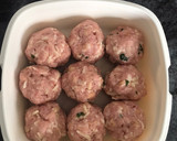 Foto del paso 5 de la receta: Mini hamburguesitas de carne y queso mozzarella. (Cuatro ingredientes)