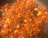 Foto del paso 2 de la receta: Sopa de frijoles con chorizo mexicano, yuca y calabacitas