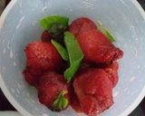 A picture of step 3 of Ice Strawberry Slush.
