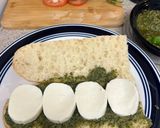 A picture of step 2 of 🥪Vegetarian Caprese sandwich 🥪.