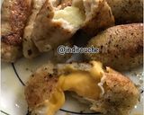 Foto langkah ke 4 dari resep Keto Cheesy Chicken Stick.