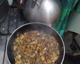 Foto del paso 3 de la receta: Zapallo kabutia relleno de vegetales!!