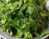 A picture of step 1 of Bathua bhujia.