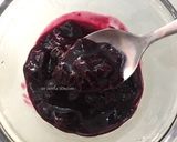 Foto langkah ke 6 dari resep Panna Cotta w/ homemade sauce (strawberry & blueberry).