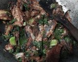 Foto langkah ke 7 dari resep Ikan Keranjang Bumbu Tomat.