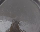 Foto del passaggio 7 della ricetta Pizza con salmone,insalata,ricotta e pomodori