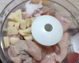 Foto langkah ke 2 dari resep Bola Ayam Isi Keju Lumer Milky Creamy.